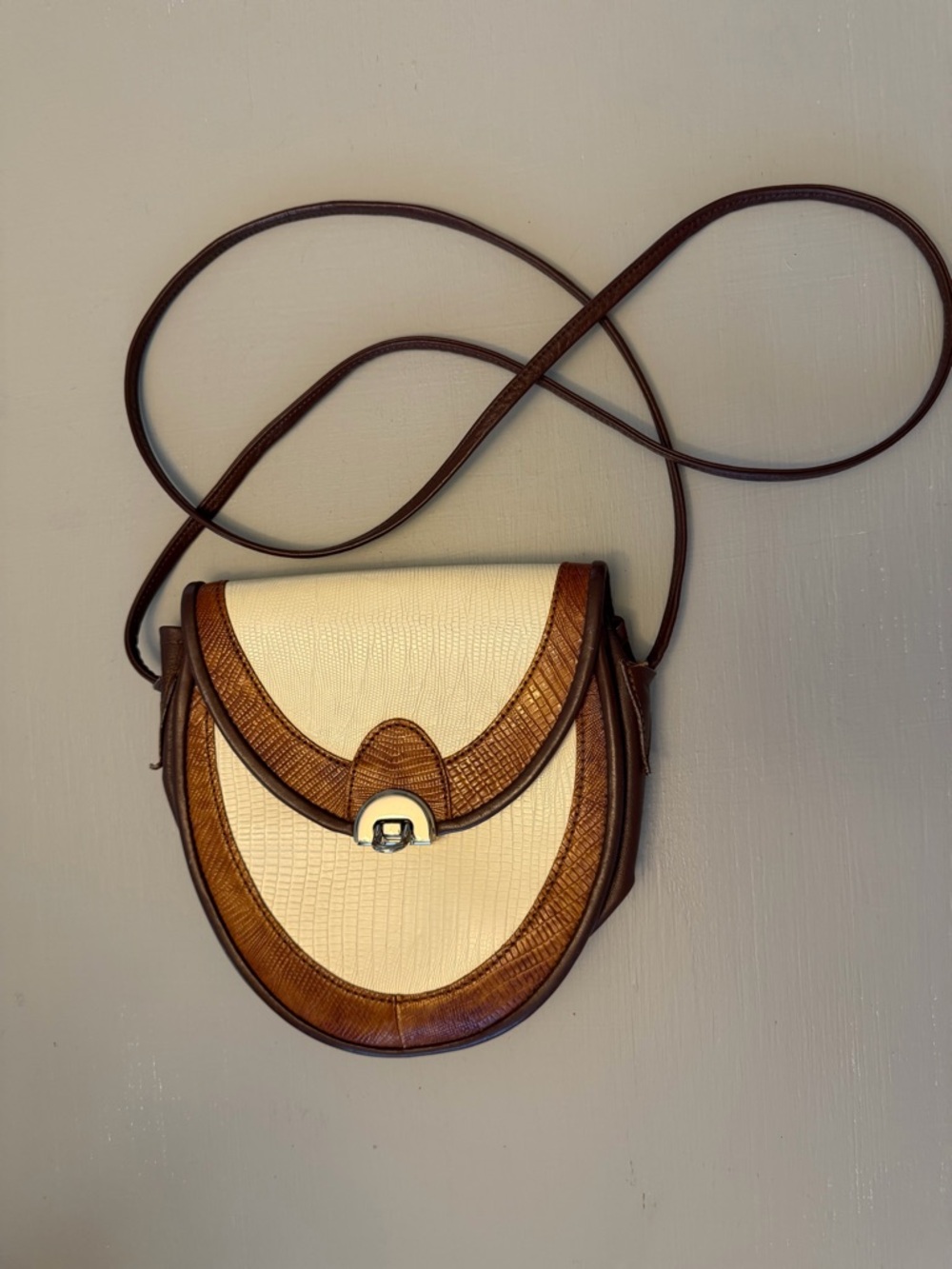 Oval Leather Cream and Tan Two-Toned Crossbody bag